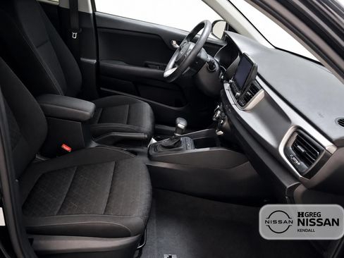 Used 2023 Kia Rio S FWD image 10