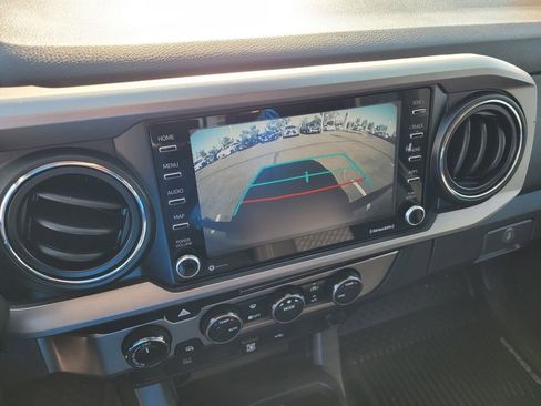 Used 2021 Toyota Tacoma SR5 w/ Trail Edition AWD/4WD image 15