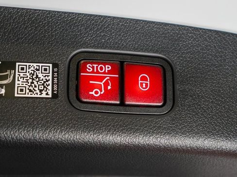 New 2026 Mercedes-Benz GLC 300 4MATIC image 34