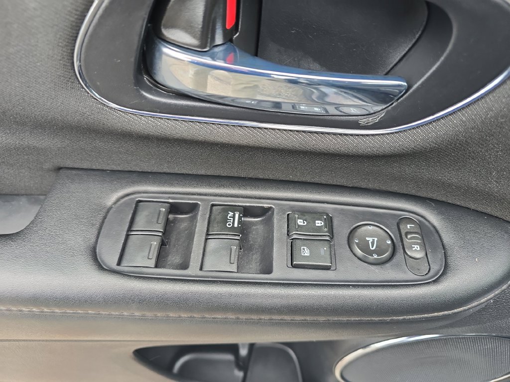 Used 2021 Honda HR-V EX image 21