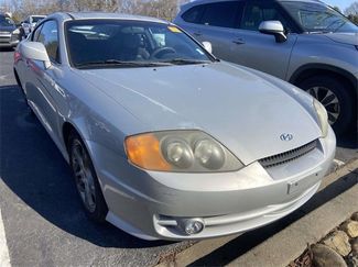 Used 2004 Hyundai Tiburon GT video 1