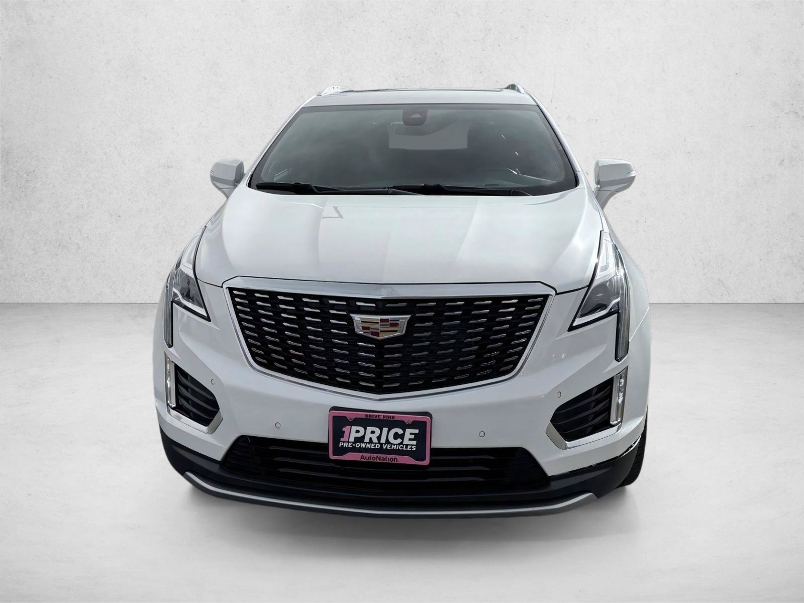 Used 2024 Cadillac XT5 Premium Luxury AWD/4WD image 2