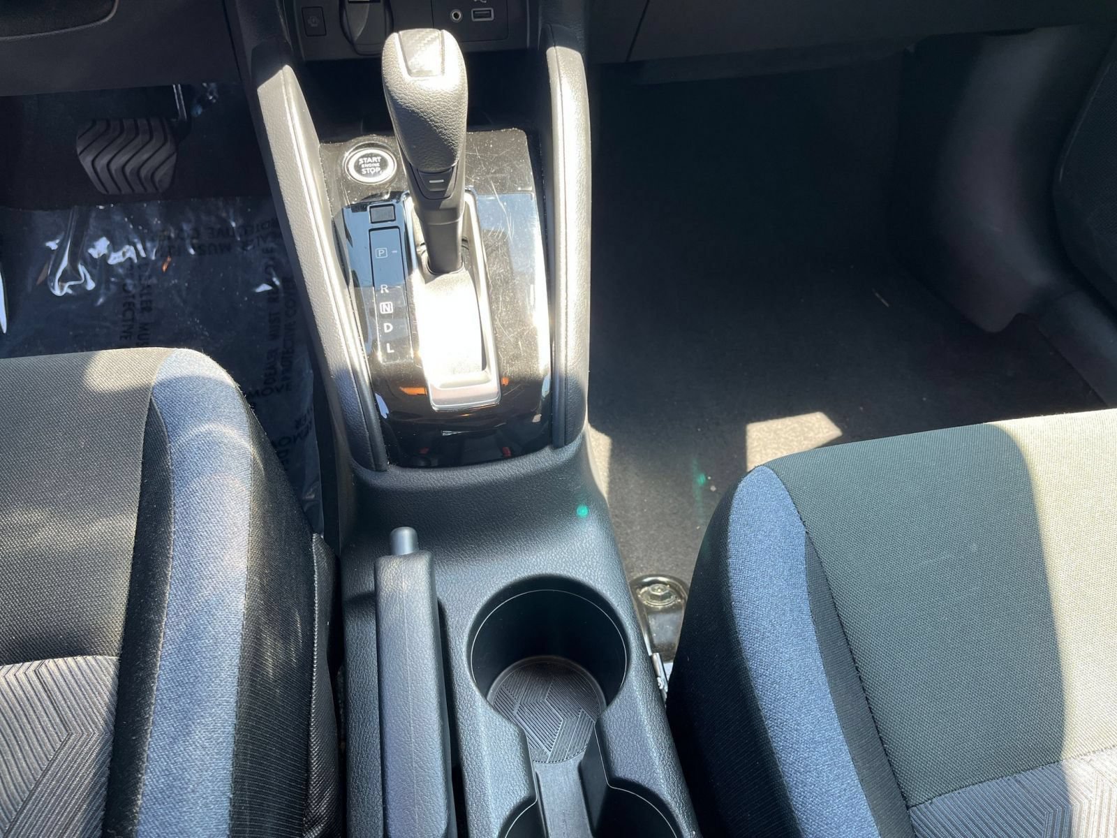 Used 2025 Nissan Versa SV FWD image 42