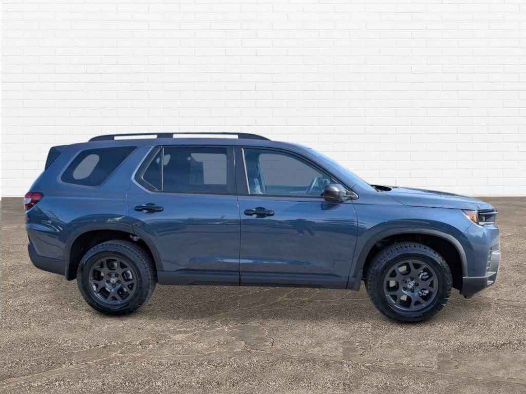 New 2026 Honda Pilot TrailSport image 7