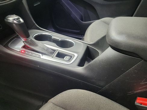 Used 2018 Chevrolet Equinox LT FWD image 26