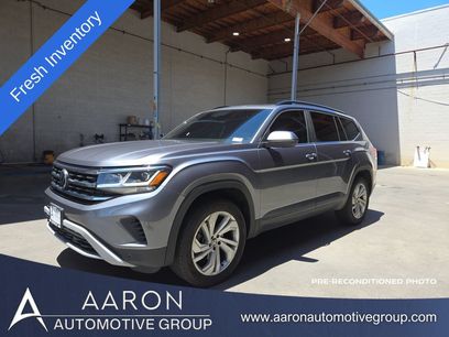 Used 2021 Volkswagen Atlas SE w/ Panoramic Sunroof Package