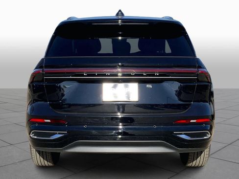 New 2026 Lincoln Nautilus Reserve image 4