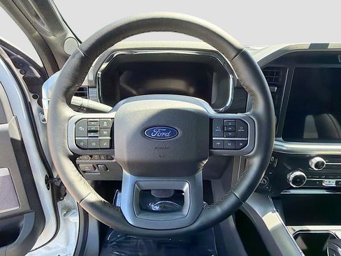 Used 2025 Ford F150 Lariat w/ Equipment Group 501A Mid AWD/4WD image 11