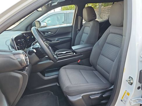 Used 2025 Chevrolet Equinox LT AWD/4WD image 25