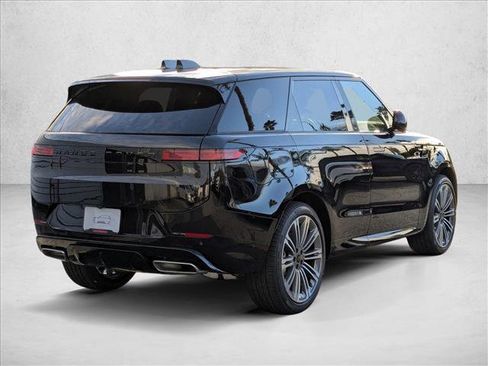 New 2026 Land Rover Range Rover Sport Dynamic SE image 2