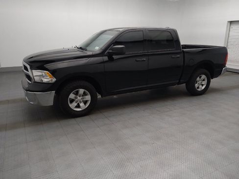 Used 2022 RAM 1500 Classic SLT RWD image 2