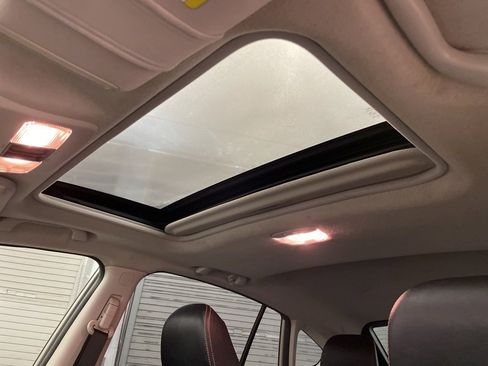 Used 2017 Subaru Crosstrek 2.0i Limited image 13