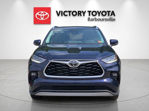 Used 2025 Toyota Highlander Platinum AWD/4WD image 8