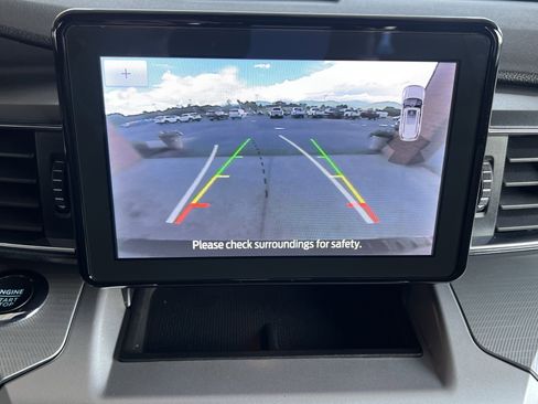 Used 2022 Ford Explorer XLT w/ Equipment Group 202A image 38