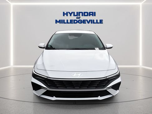 New 2026 Hyundai Elantra SE FWD image 7