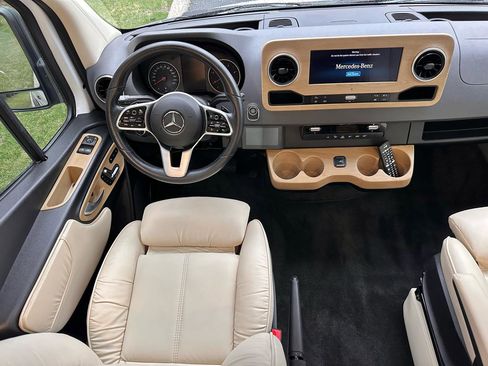 Used 2020 Mercedes-Benz Sprinter 3500 w/ Windows All Around Package image 22