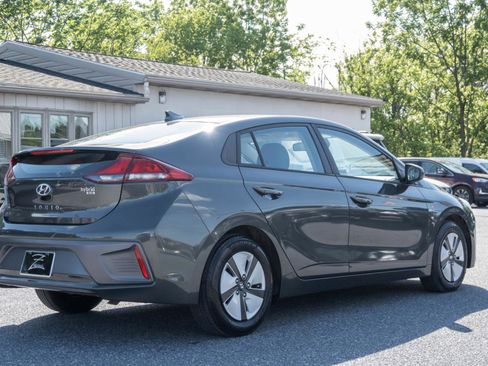 Used 2020 Hyundai Ioniq Blue FWD image 9