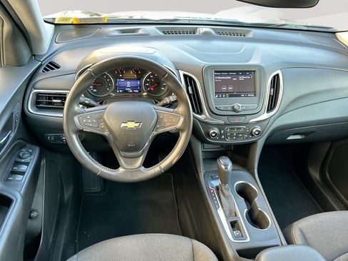 Used 2021 Chevrolet Equinox LT AWD/4WD image 23