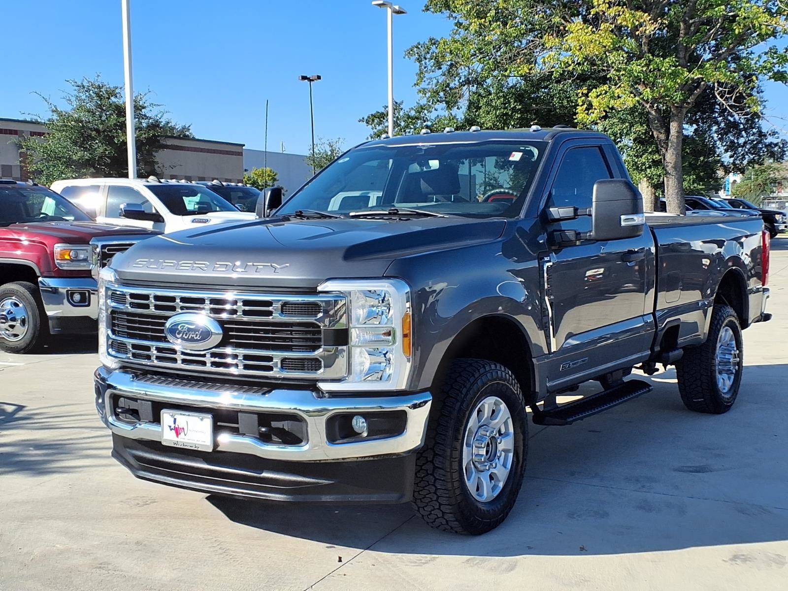 Used 2023 Ford F350 XLT w/ FX4 Off-Road Package AWD/4WD image 3