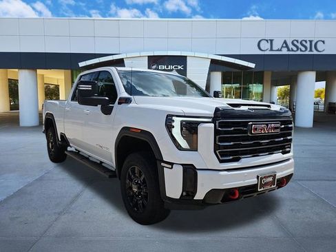 Used 2025 GMC Sierra 2500 AT4 AWD/4WD image 1