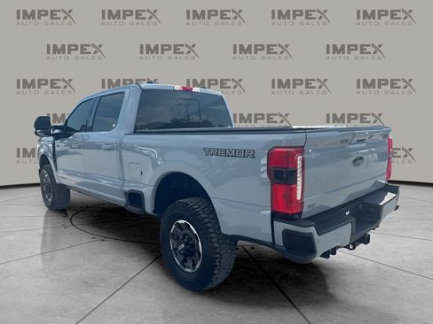 Used 2024 Ford F350 Lariat w/ Lariat Ultimate Package AWD/4WD image 3