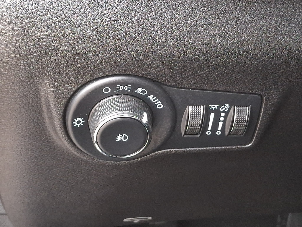 Used 2023 Jeep Compass High Altitude AWD/4WD image 27