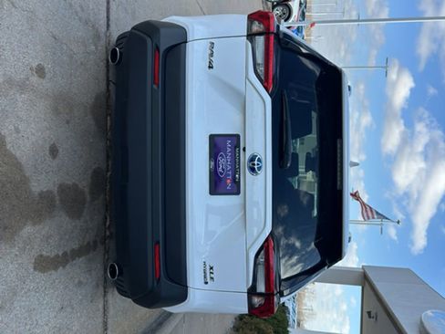 Used 2024 Toyota RAV4 XLE image 4