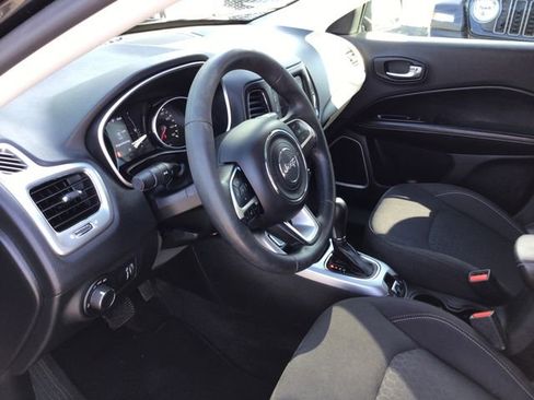 Used 2018 Jeep Compass Sport FWD image 24