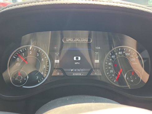 Used 2019 RAM 1500 Laramie w/ Sport Appearance Package AWD/4WD image 19