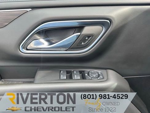 Certified 2024 Chevrolet Tahoe LS AWD/4WD image 3