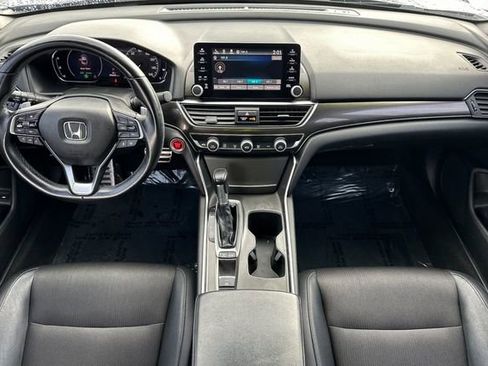 Used 2018 Honda Accord Sport image 15
