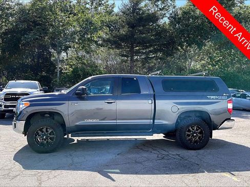 Used 2015 Toyota Tundra Limited w/ Limited Premium Package AWD/4WD image 7