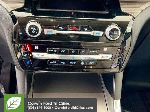 Used 2021 Ford Explorer Limited w/ Hybrid Equipment Group 310A image 9