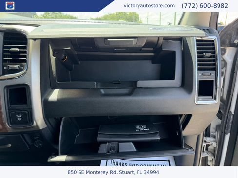 Used 2018 RAM 1500 Laramie w/ Convenience Group AWD/4WD image 27