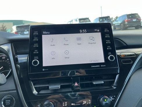 Used 2024 Toyota Camry XLE w/ Cold Weather Package image 39