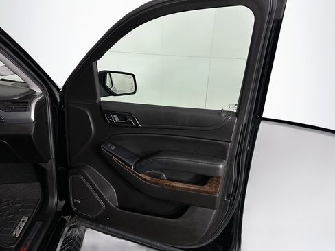 Used 2017 Chevrolet Tahoe LT image 34