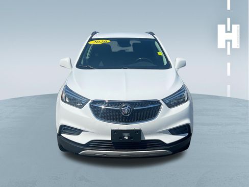 Used 2020 Buick Encore Preferred FWD image 2