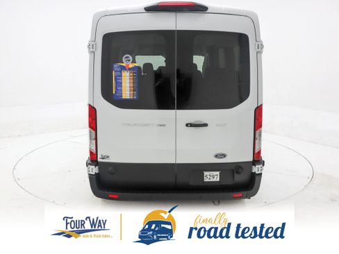 Used 2024 Ford Transit 350 XLT image 5
