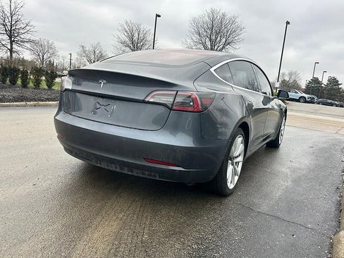 Used 2017 Tesla Model 3 Long Range image 9