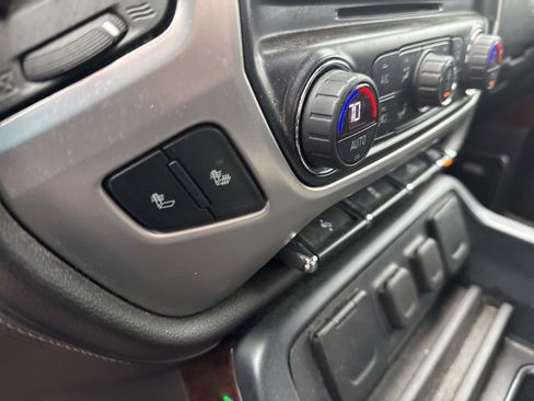 Used 2017 GMC Sierra 1500 SLT w/ SLT Premium Package image 16