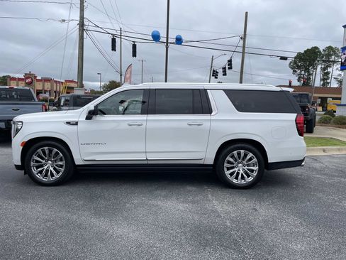 Used 2024 GMC Yukon XL Denali w/ Denali Reserve Package image 8