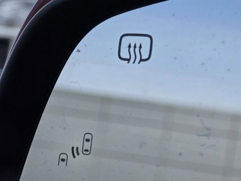 New 2026 Toyota Sienna XLE image 16