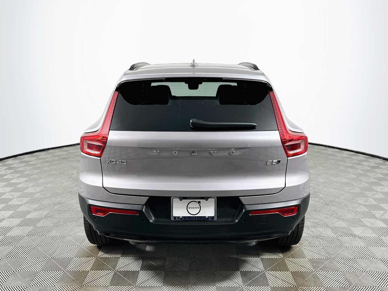 Used 2026 Volvo XC40 B5 Plus w/ Climate Package AWD/4WD image 6