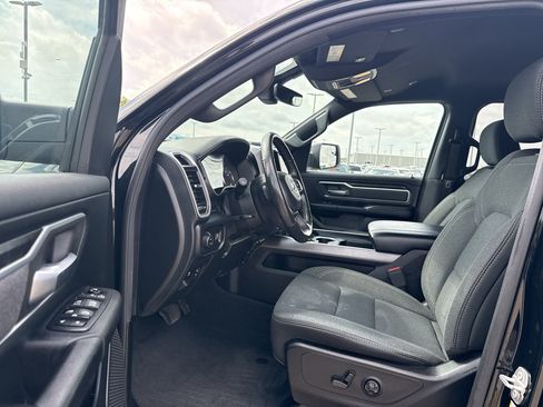 Used 2020 RAM 1500 Big Horn AWD/4WD image 12