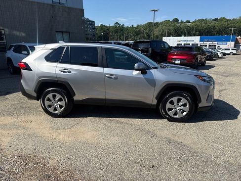 Used 2023 Toyota RAV4 LE AWD/4WD image 8