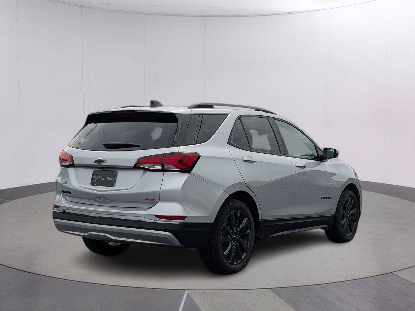 Certified 2022 Chevrolet Equinox RS w/ RS Leather Package FWD image 5