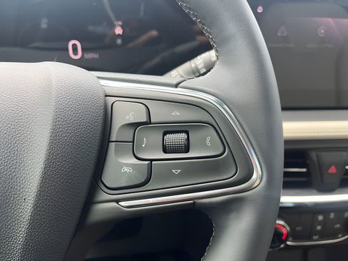 Used 2025 Buick Encore GX Sport Touring w/ Comfort Package image 25