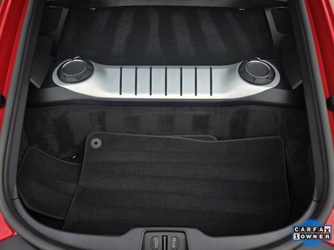 Used 2025 Porsche 718 Cayman w/ Premium Package image 17