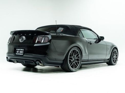 Used 2012 Ford Mustang Shelby GT500 w/ Electronics Pkg RWD image 13