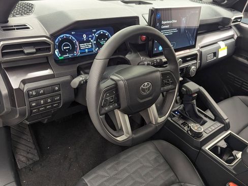 New 2025 Toyota 4Runner 4WD image 3